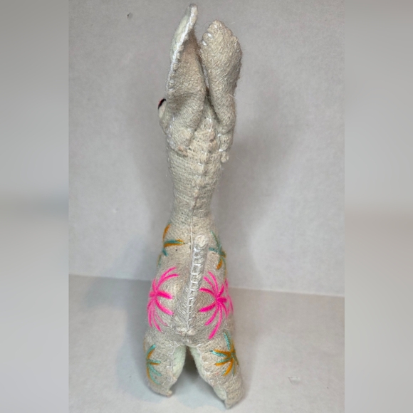Mexican Handmade Llama - Picture 4 of 14